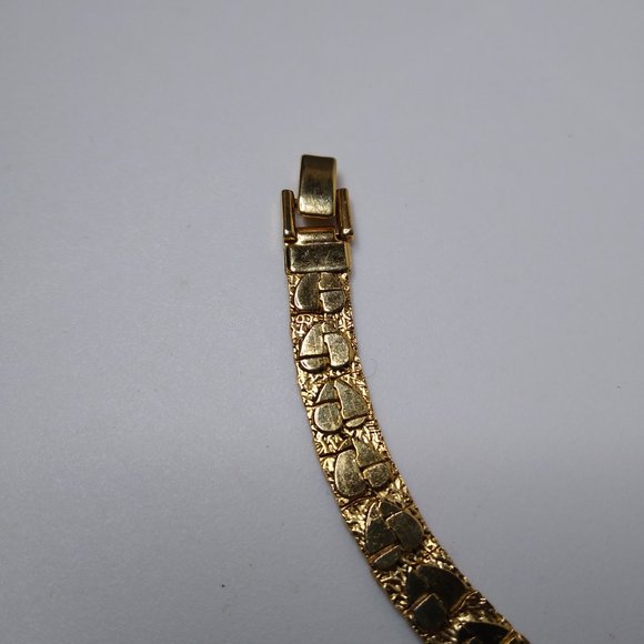 7 Inch Metal Hearts Bracelet - Picture 9 of 14